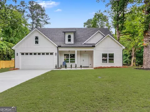4392 Navajo Ln SE, Acworth, GA 30102