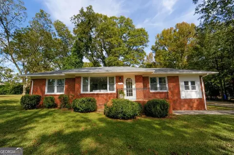 370 Georgia Ave, Fayetteville, GA 30214