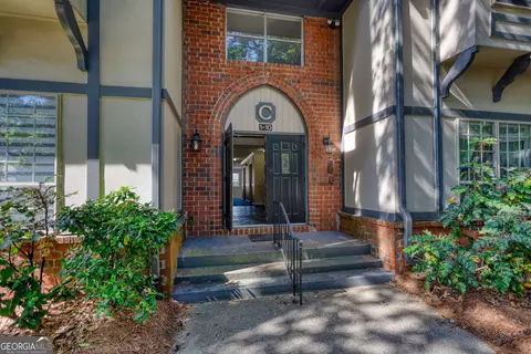 6851 Roswell Rd #C 8, Sandy Springs, GA 30328