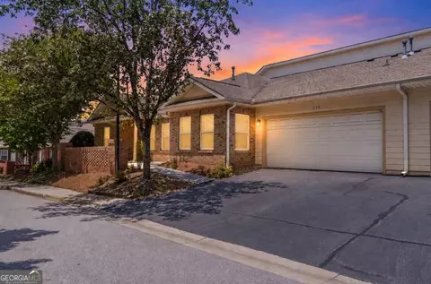 235 Villa Park Cir, Stone Mountain, GA 30087