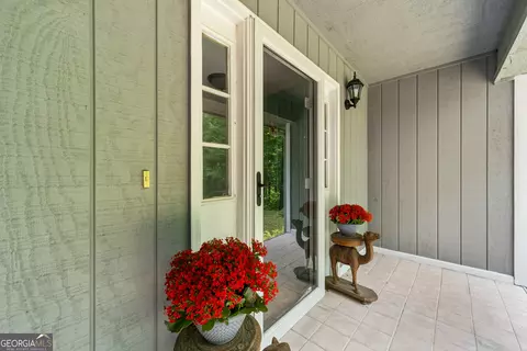 Exterior - 262 Patrick Ln, Helen, GA 30545 photo 2 of 2