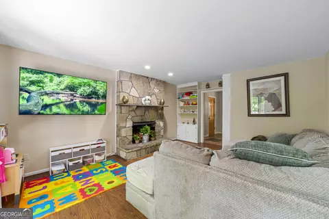 Living - 262 Patrick Ln, Helen, GA 30545 photo 1 of 2