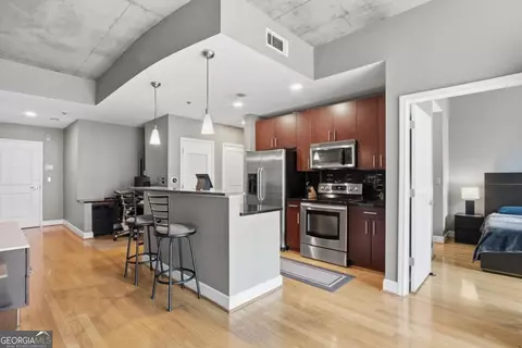 950 W Peachtree St NW #913, Atlanta, GA 30309