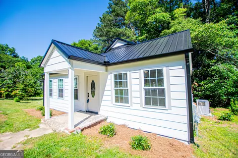 421 Georgia Ave N, Bremen, GA 30110