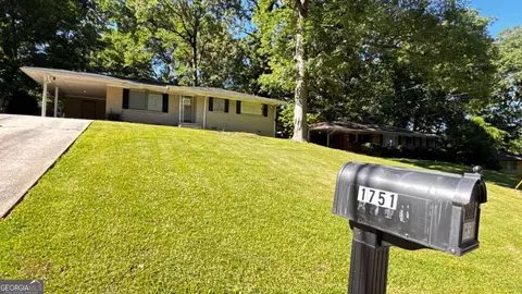 1751 Woodsloe Dr, Decatur, GA 30035