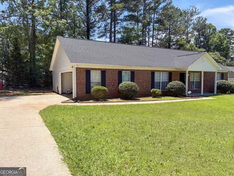 950 Foxworthy Ln, Riverdale, GA 30296