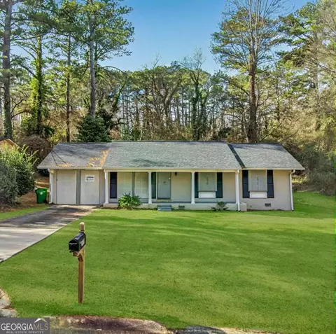 1519 Pine Glen Cir, Decatur, GA 30035