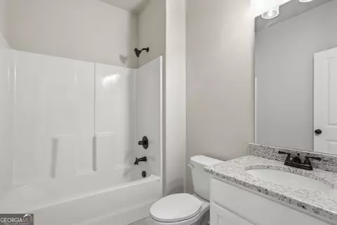 Bath - 45 Hawthorn Ln, Covington, GA 30014 photo 3 of 4