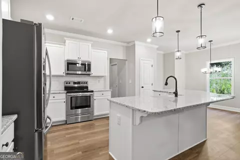 Kitchen - 45 Hawthorn Ln, Covington, GA 30014 photo 1 of 2