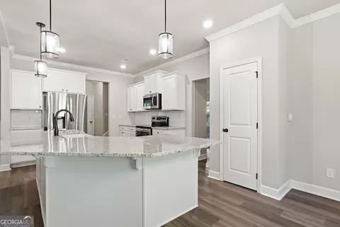 Kitchen - 45 Hawthorn Ln, Covington, GA 30014 photo 2 of 2