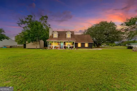 100 Live Oak Cir, Rincon, GA 31326