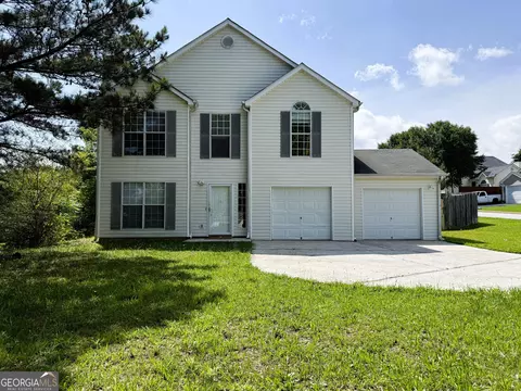 5684 Eagles Feather Ln, Riverdale, GA 30274
