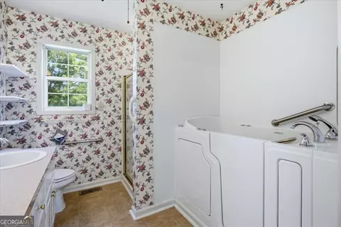 Bath - 15 Ashton Ct, Covington, GA 30016 photo 3 of 3