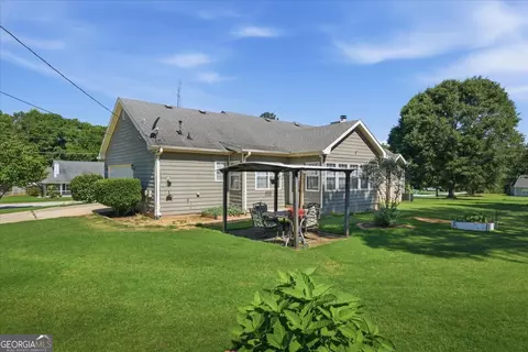 Exterior - 15 Ashton Ct, Covington, GA 30016 photo 8 of 13