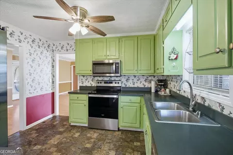 Kitchen - 15 Ashton Ct, Covington, GA 30016 photo 3 of 5