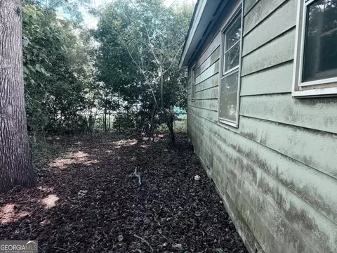 Exterior - 103 Trinity Dr, Warner Robins, GA 31088 photo 2 of 2
