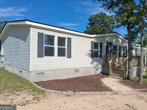 393 Tucker Rd, Lizella, GA 31052