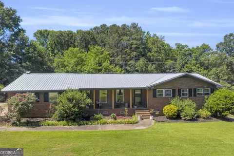 101 W Hendricks St, Bowman, GA 30624