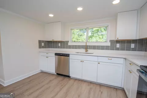 Kitchen - 432 Cooley Rd, Lagrange, GA 30241 photo 2 of 2