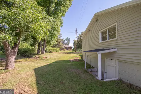 Exterior - 432 Cooley Rd, Lagrange, GA 30241 photo 3 of 4