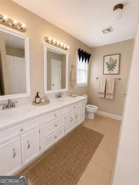 Bath - 311 Castlegate Rd, Macon, GA 31210 photo 2 of 3
