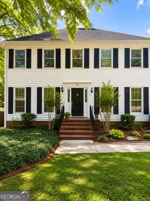 Exterior - 311 Castlegate Rd, Macon, GA 31210 photo 1 of 5