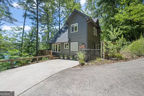 3250 Brandon Mill Rd, Lakemont, GA 30552