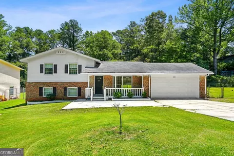 1268 S Indian Creek Dr, Stone Mountain, GA 30083