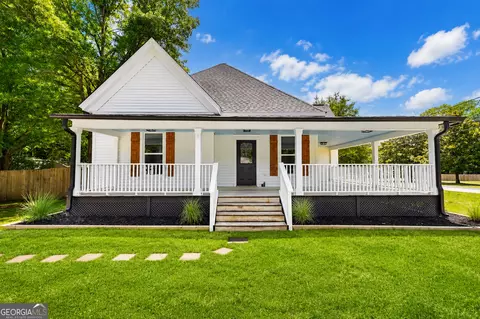42 Alexander St, Winder, GA 30680