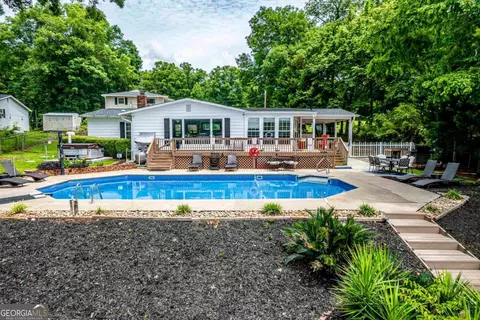 339 Thomas Dr, Eatonton, GA 31024