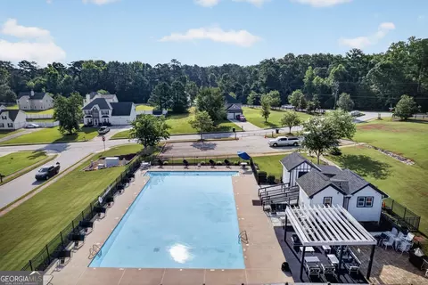 Exterior - 311 Hillcrest Ct, Hampton, GA 30228 photo 7 of 13