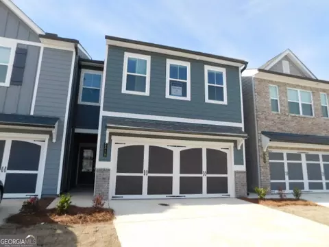 5313 Melbourne Ln, Flowery Branch, GA 30542