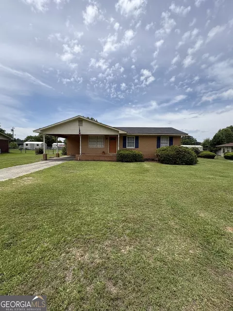 426 Moye Dr, Sandersville, GA 31082