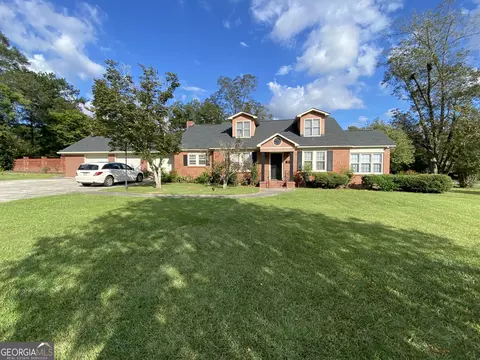 808 Harvey St, Millen, GA 30442