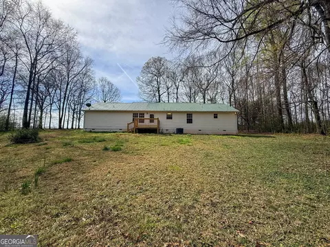 Exterior - 1492 Highway 198, Carnesville, GA 30521 photo 5 of 7