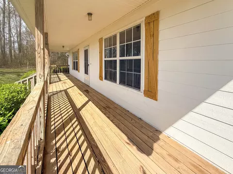 Exterior - 1492 Highway 198, Carnesville, GA 30521 photo 1 of 7