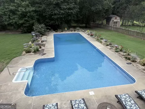 100 Grouse Pt, Fayetteville, GA 30215