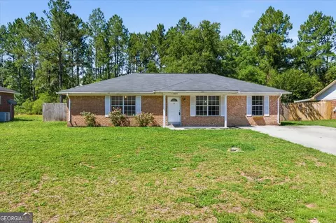 1325 Loblolly Dr, Hinesville, GA 31313