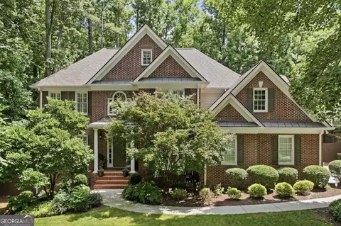 725 Quarterpath Ln, Alpharetta, GA 30004