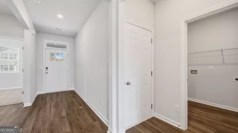 Entry Way - 219 Cattle Dr, Perry, GA 31069 photo 3 of 7