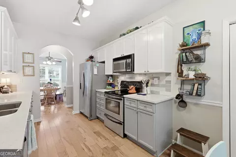 Kitchen - 153 Bailey Dr, Jefferson, GA 30549 photo 3 of 3