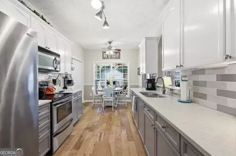 Kitchen - 153 Bailey Dr, Jefferson, GA 30549 photo 1 of 3