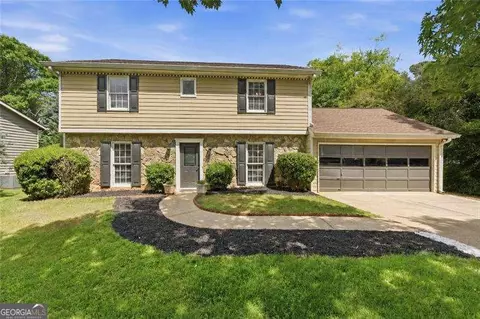 230 Truehedge Trce, Roswell, GA 30076