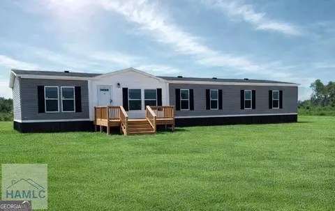 221 County Line Rd, Hinesville, GA 31313