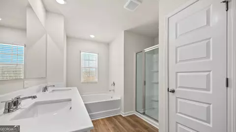 Entry Way - 218 Cattle Dr, Perry, GA 31069 photo 7 of 9