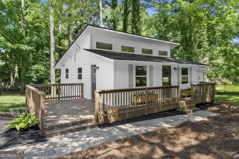 4483 Collins Cir, Acworth, GA 30101