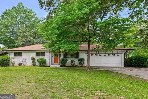 1697 Edinburgh Dr, Tucker, GA 30084