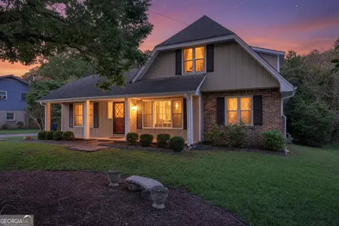 1777 Hickory St SE, Conyers, GA 30013