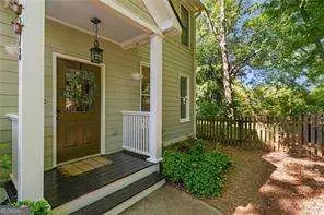 Undisclosed, Atlanta, GA 30307