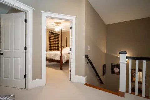 Entry Way - 11 Chestnut Oak Run, Athens, GA 30607 photo 2 of 3